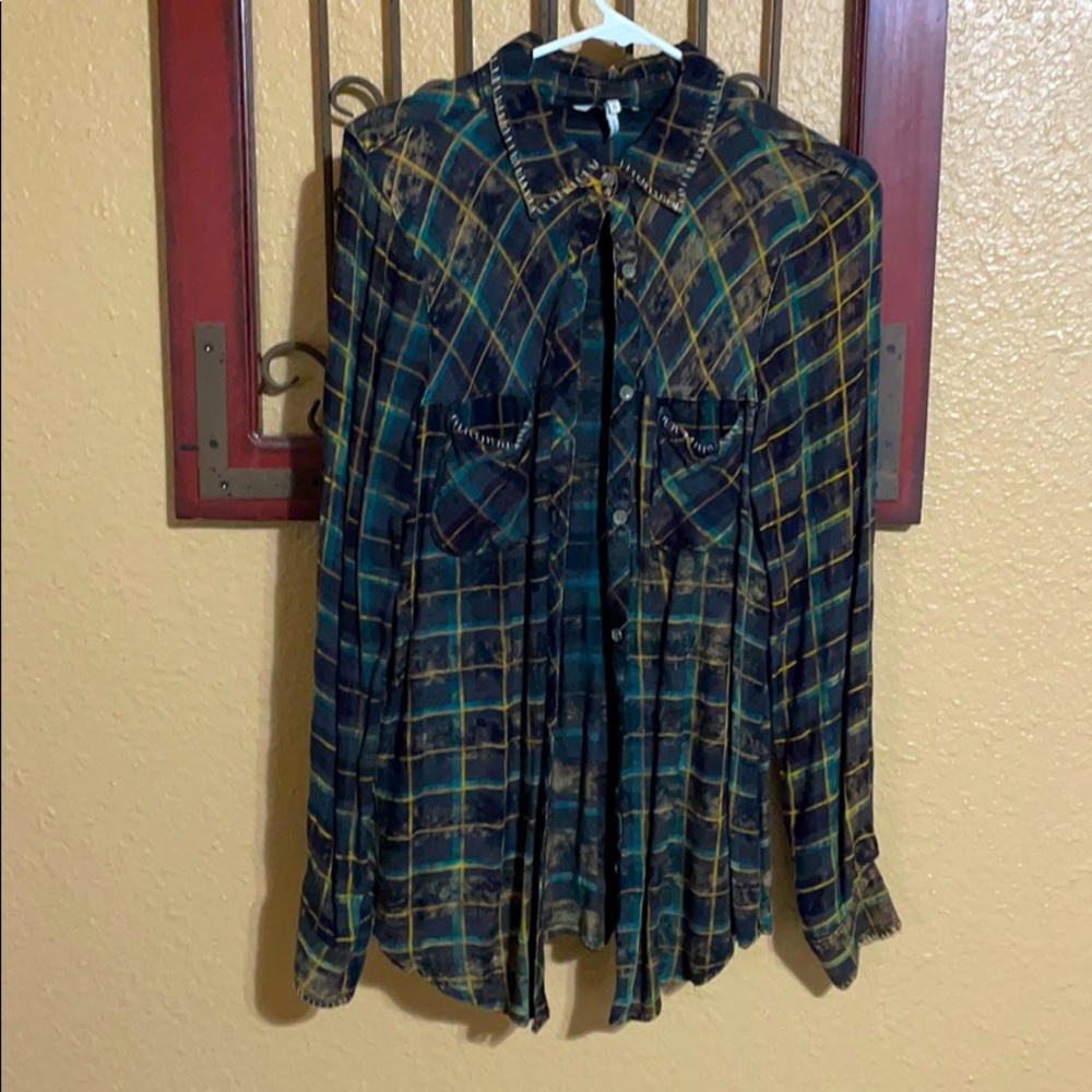 Buckle shirt